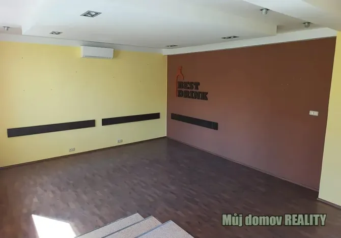 Pronájem kanceláře, Praha - Horní Počernice, 121 m2