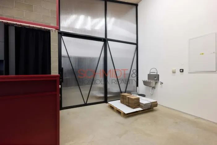 Pronájem obchodního prostoru, Břeclav, Pyskatého, 146 m2