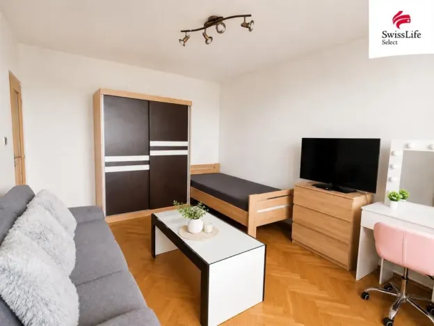 Prodej bytu 2+1, Jičín, Nám. V. Čtvrtka, 60 m2