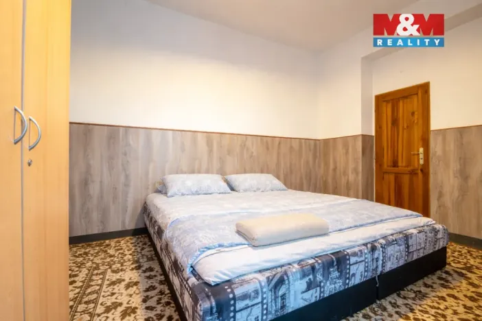 Prodej bytu 4+1, Nový Bor - Arnultovice, 97 m2