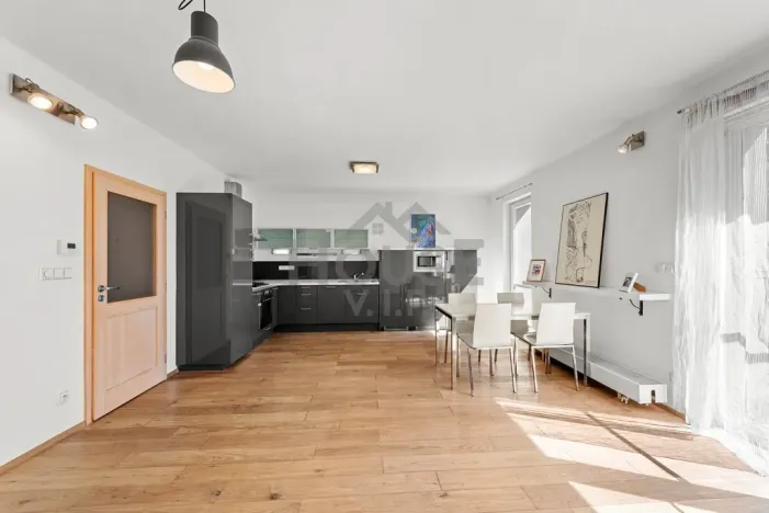 Prodej bytu 3+kk, Praha - Smíchov, Na Hřebenkách, 85 m2