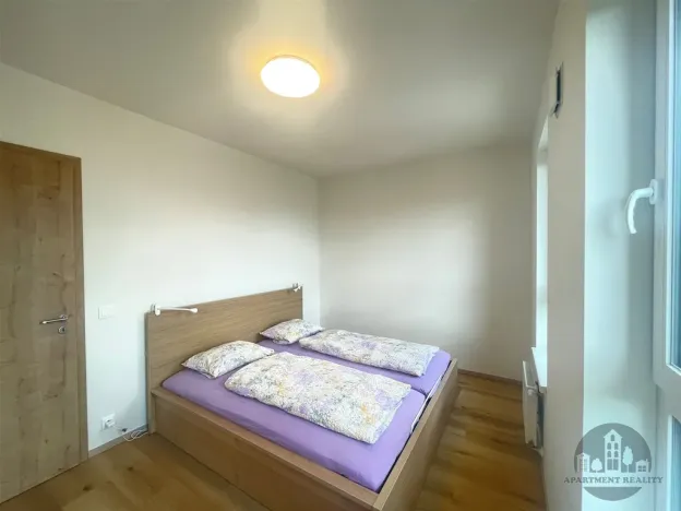 Pronájem bytu 2+kk, Praha - Hloubětín, Waltariho, 45 m2