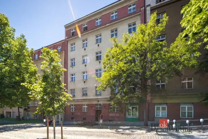 Prodej bytu 1+kk, Praha - Vinohrady, náměstí Jiřího z Lobkovic, 44 m2