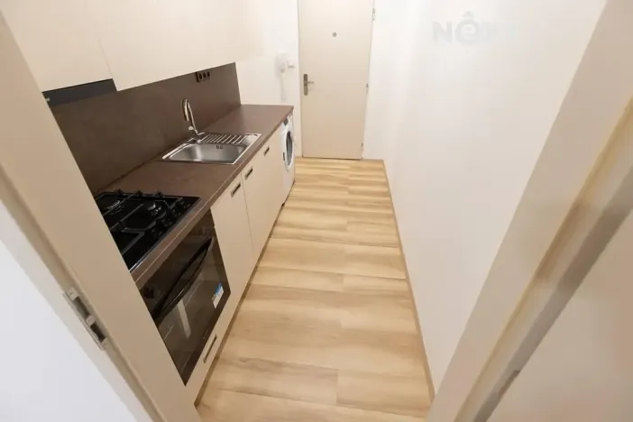 Pronájem bytu 1+1, Zlín, Družstevní, 35 m2