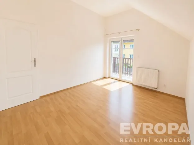 Pronájem rodinného domu, Průhonice, 200 m2