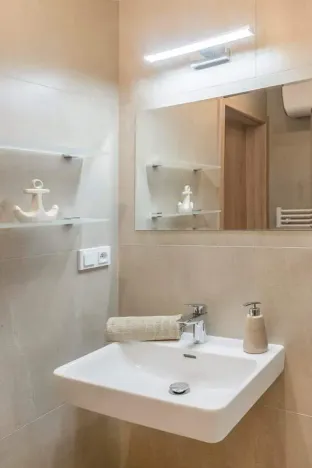 Pronájem bytu 1+kk, Čím, 34 m2