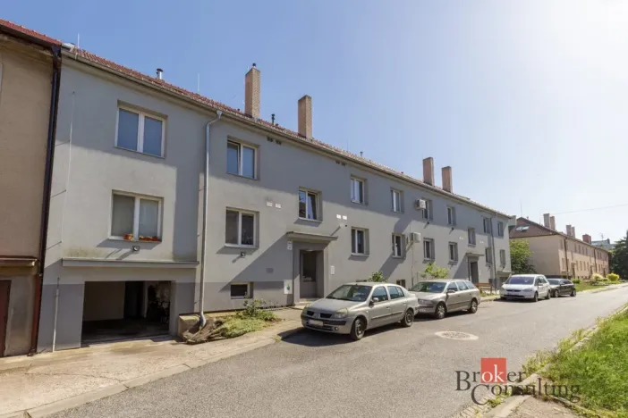 Prodej bytu 2+kk, Břeclav - Poštorná, Dělnická, 51 m2