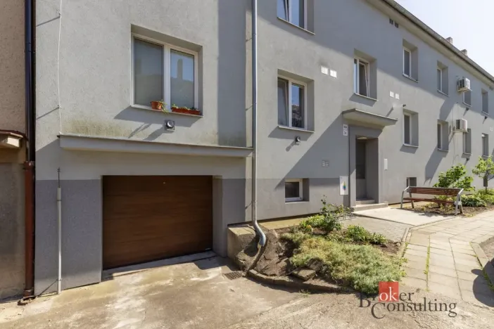 Prodej bytu 2+kk, Břeclav - Poštorná, Dělnická, 51 m2