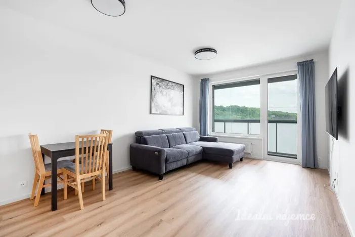 Pronájem bytu 2+kk, Praha - Hloubětín, Sobí, 55 m2