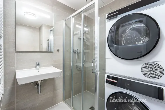 Pronájem bytu 2+kk, Praha - Hloubětín, Sobí, 55 m2