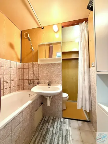 Prodej bytu 2+1, Krnov, Dvořákův okruh, 44 m2
