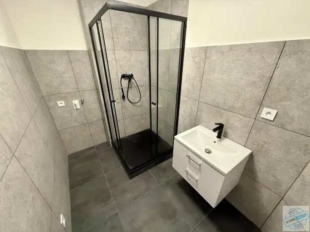 Pronájem bytu 4+1, Opava, Zacpalova, 92 m2