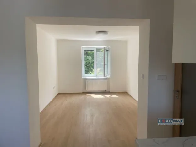 Pronájem bytu 2+1, Břeclav, Smetanovo nábřeží, 56 m2