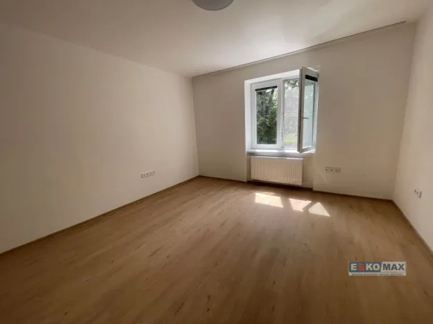 Pronájem bytu 2+1, Břeclav, Smetanovo nábřeží, 56 m2