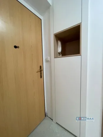Pronájem bytu 2+1, Břeclav, Smetanovo nábřeží, 56 m2