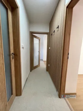 Pronájem bytu 2+1, Břeclav, Smetanovo nábřeží, 56 m2