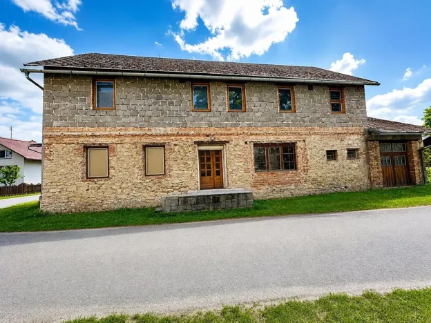 Prodej vícegeneračního domu, Velká Kraš, 350 m2