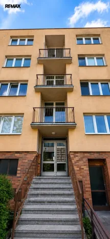 Pronájem bytu 1+1, Zlín, Hluboká, 44 m2
