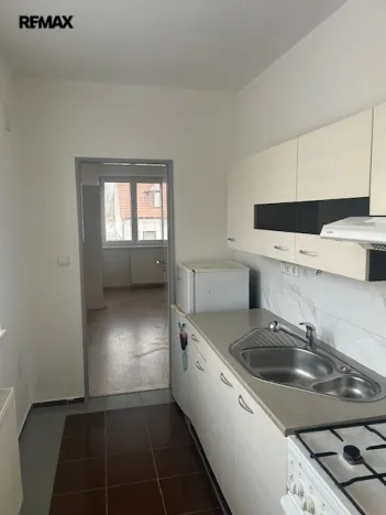 Pronájem bytu 1+1, Zlín, Hluboká, 44 m2