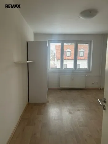 Pronájem bytu 1+1, Zlín, Hluboká, 44 m2