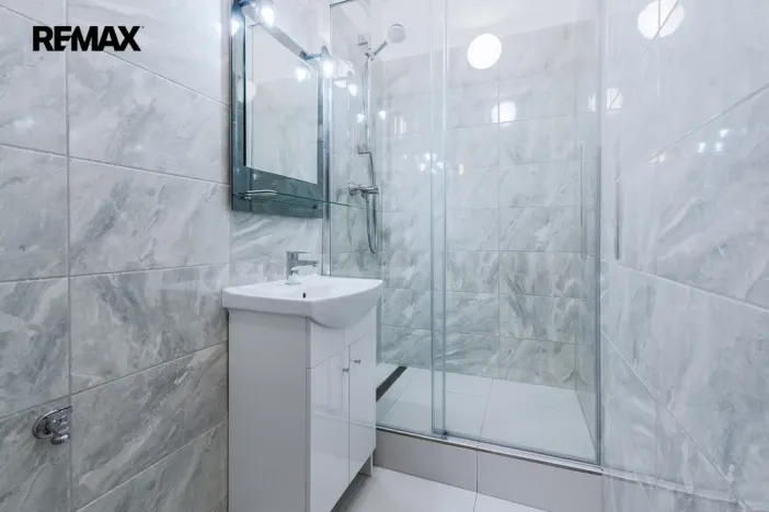 Pronájem bytu 1+kk, Praha - Troja, Sosnovecká, 29 m2