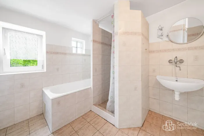 Prodej vícegeneračního domu, Nejdek, Limnická, 280 m2