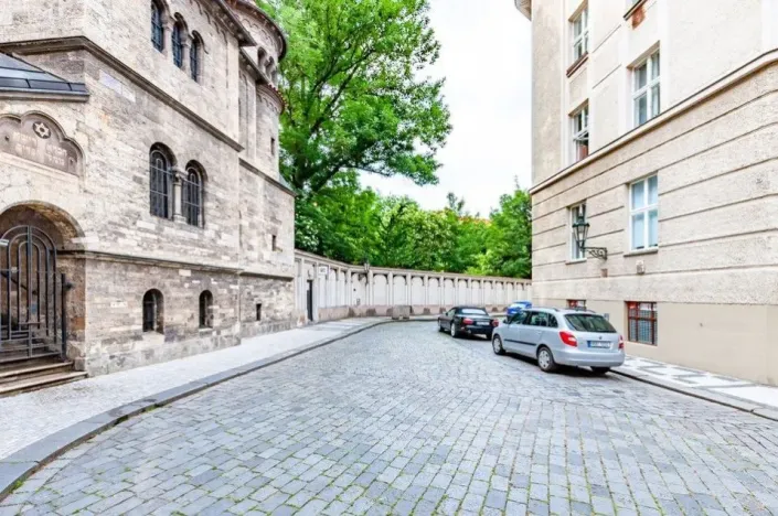 Prodej bytu 3+kk, Praha - Josefov, U starého hřbitova, 102 m2