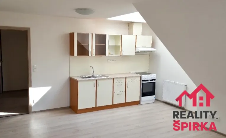 Pronájem bytu 1+kk, Svitavy - Město, náměstí Míru, 39 m2