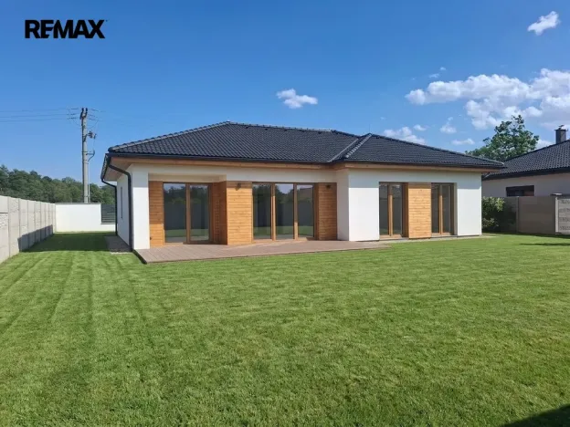 Prodej pozemku pro bydlení, Strachotice, 827 m2