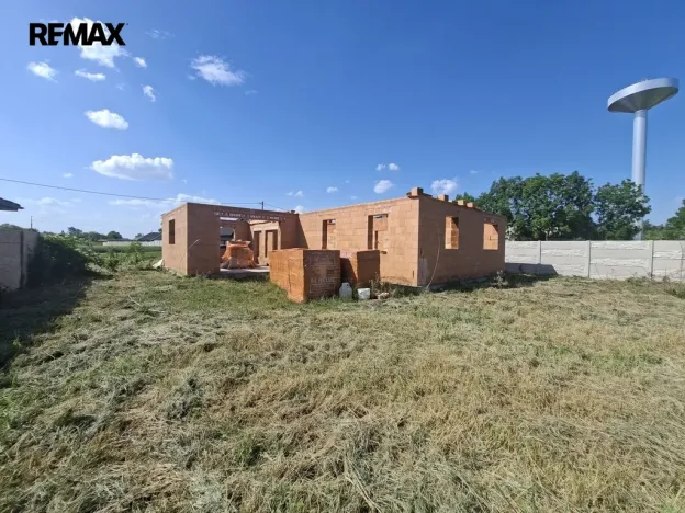 Prodej pozemku pro bydlení, Strachotice, 827 m2