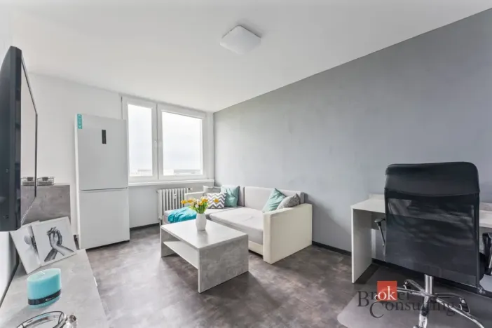 Pronájem bytu 2+kk, Pardubice - Polabiny, kpt. Bartoše, 45 m2