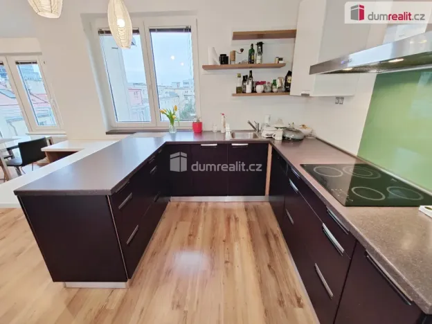 Pronájem bytu 2+kk, Praha - Libeň, Kovářská, 64 m2