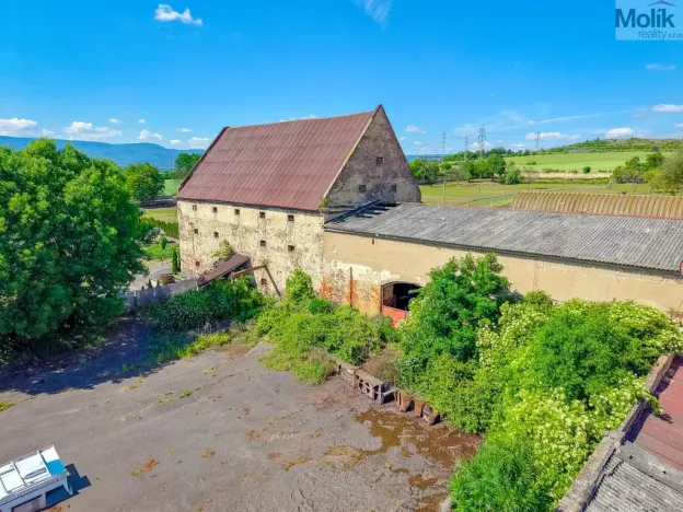 Prodej zemědělského objektu, Zabrušany - Všechlapy, 1415 m2