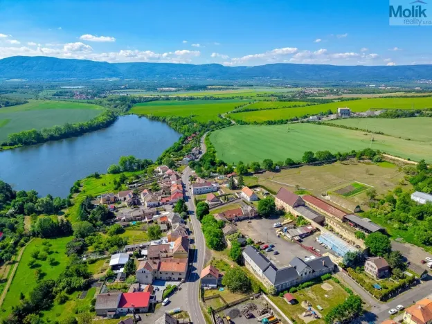 Prodej zemědělského objektu, Zabrušany - Všechlapy, 1415 m2