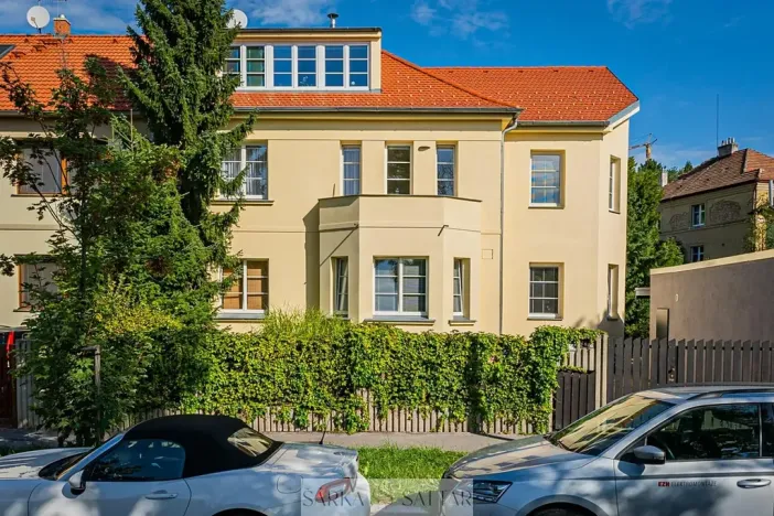 Pronájem bytu 2+kk, Praha - Smíchov, Pod hájem, 65 m2