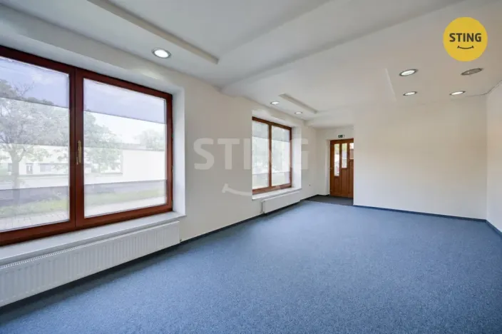 Pronájem obchodního prostoru, Zlín, třída Tomáše Bati, 69 m2