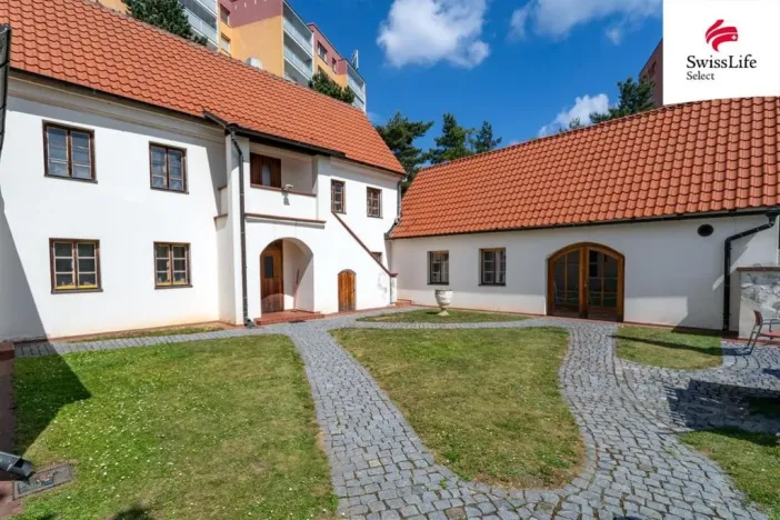 Prodej historického objektu, Praha - Troja, K Bohnicím, 176 m2