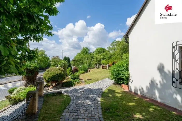 Prodej historického objektu, Praha - Troja, K Bohnicím, 176 m2