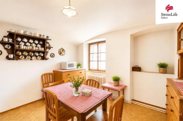 Prodej historického objektu, Praha - Troja, K Bohnicím, 176 m2