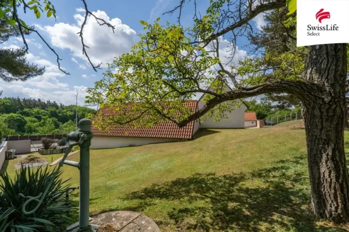 Prodej historického objektu, Praha - Troja, K Bohnicím, 176 m2