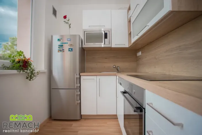 Pronájem bytu 1+1, Napajedla, Nábřeží, 33 m2