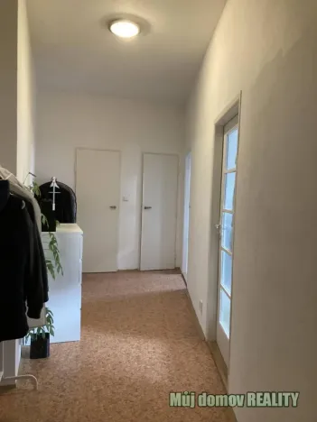 Pronájem bytu 1+1, Praha - Holešovice, U elektrárny, 30 m2