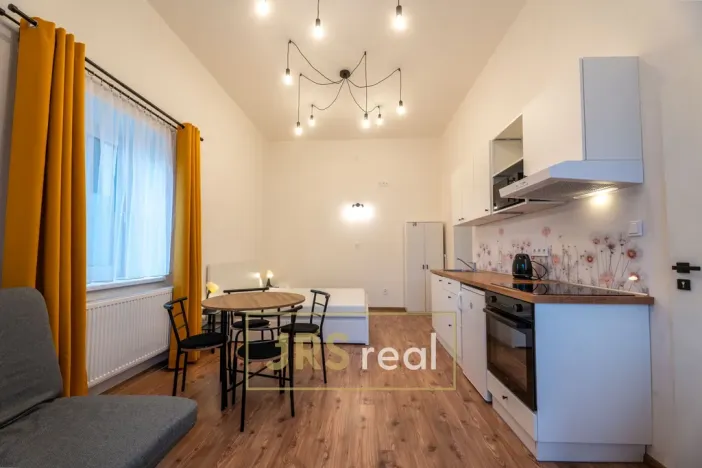 Pronájem bytu 1+kk, Uherský Ostroh, 30 m2