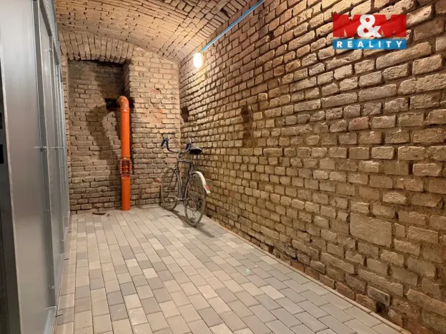 Pronájem skladu, Praha - Holešovice, Letenské náměstí, 6 m2
