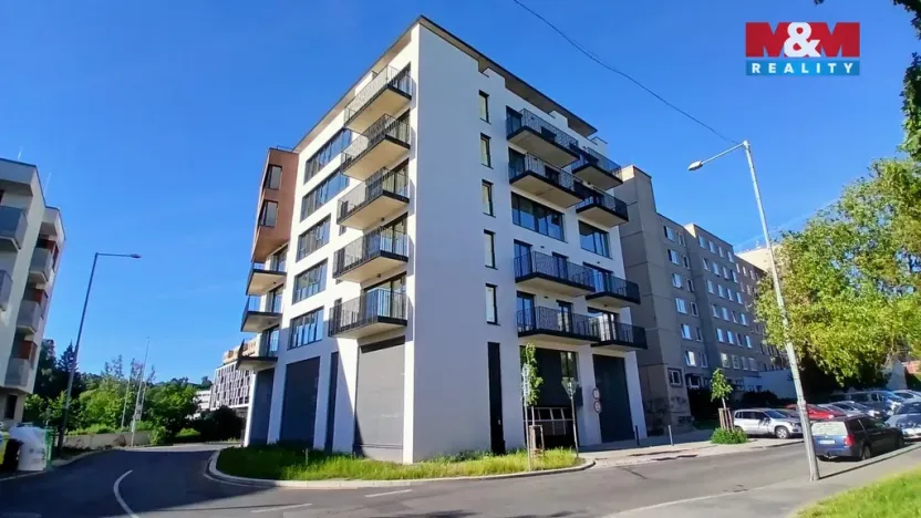 Pronájem bytu 2+kk, Praha - Hloubětín, Kardašovská, 39 m2