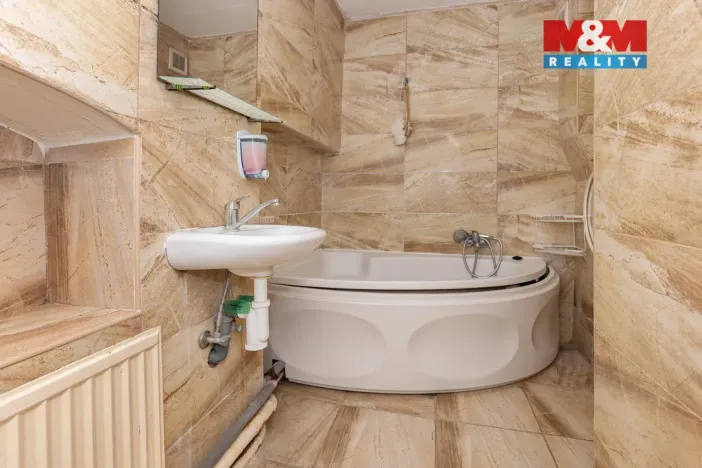 Prodej rodinného domu, Ostřešany, Ročkova, 250 m2