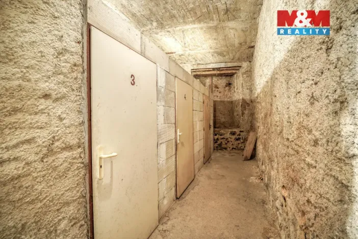 Prodej činžovního domu, Praha - Malá Chuchle, Zbraslavská, 560 m2