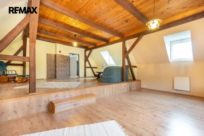 Prodej rodinného domu, Šindelová - Obora, 237 m2