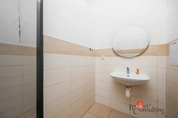 Prodej obchodního prostoru, Jablonec nad Nisou, Kokonínská, 118 m2
