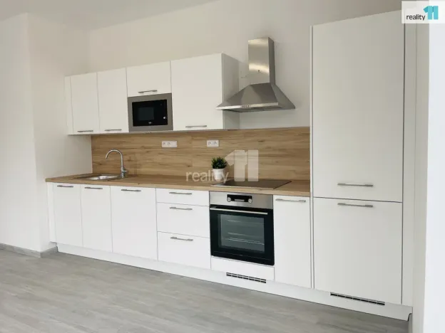 Pronájem bytu 3+kk, Praha - Libeň, V Holešovičkách, 96 m2